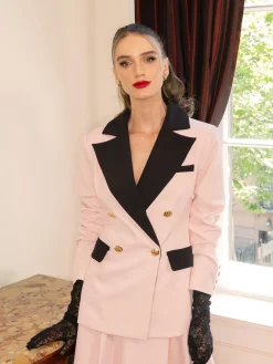 Farrah Blazer